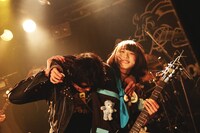 左からセイジ、あの。（撮影：ハヤシサトル）