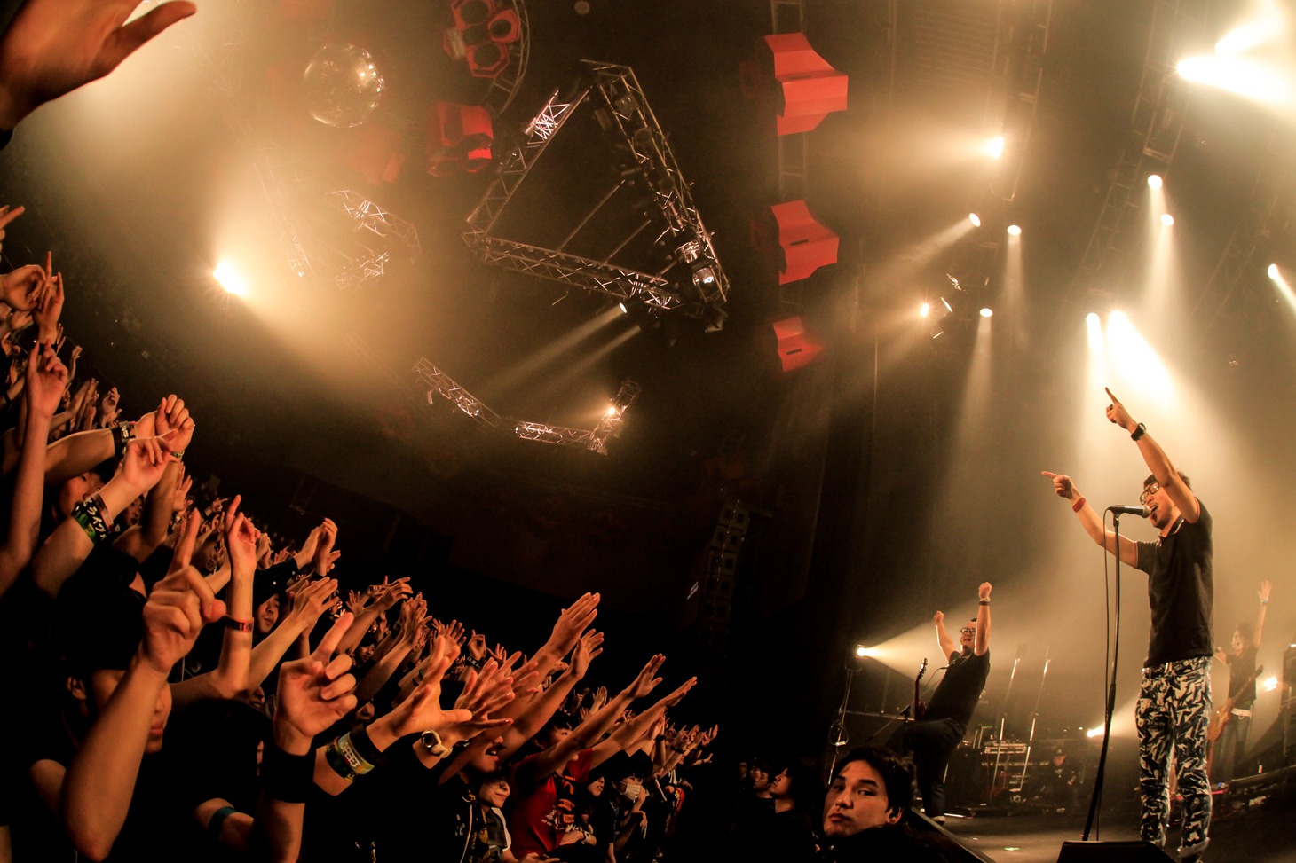 THE STARBEMS（Photo by HayachiN）