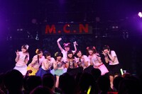 仙台MACANAで行われた「乙女Rockets スプリットツアー2015 SPRING supported by 生メール」の様子。