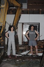 テニスコーツ。写真左がさや。