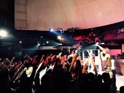 PassCodeのライブの様子。