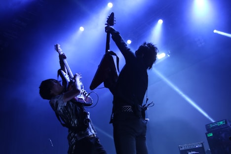 BOOM BOOM SATELLITES「SHINE LIKE A BILLION SUNS PREMIUM GIG」の様子。