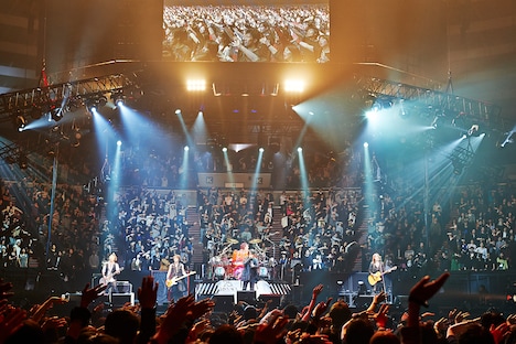 「LUNA SEA 25th ANNIVERSARY LIVE TOUR THE LUNATIC -A Liberated Will-」大阪城ホール公演の様子。