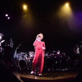 cali≠gari、キネマ倶楽部で魅惑の第8期始動ライブ