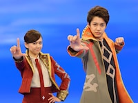 左から虎南有香、大野拓朗。