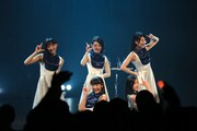 Dorothy Little Happy「5th Anniversary Year Live」の様子。