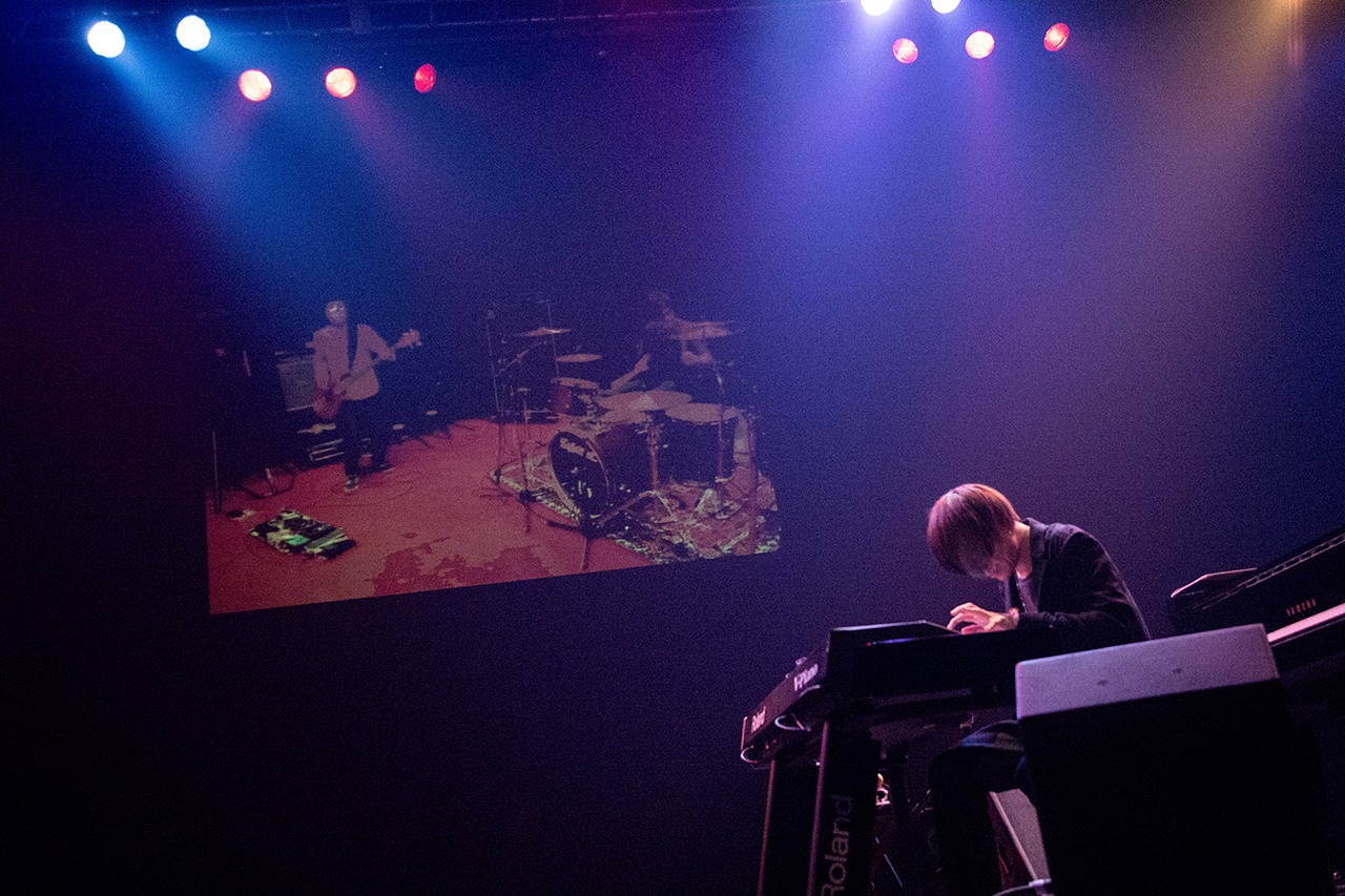 「『marasy piano world』Live Tour 2015」東京公演の様子。