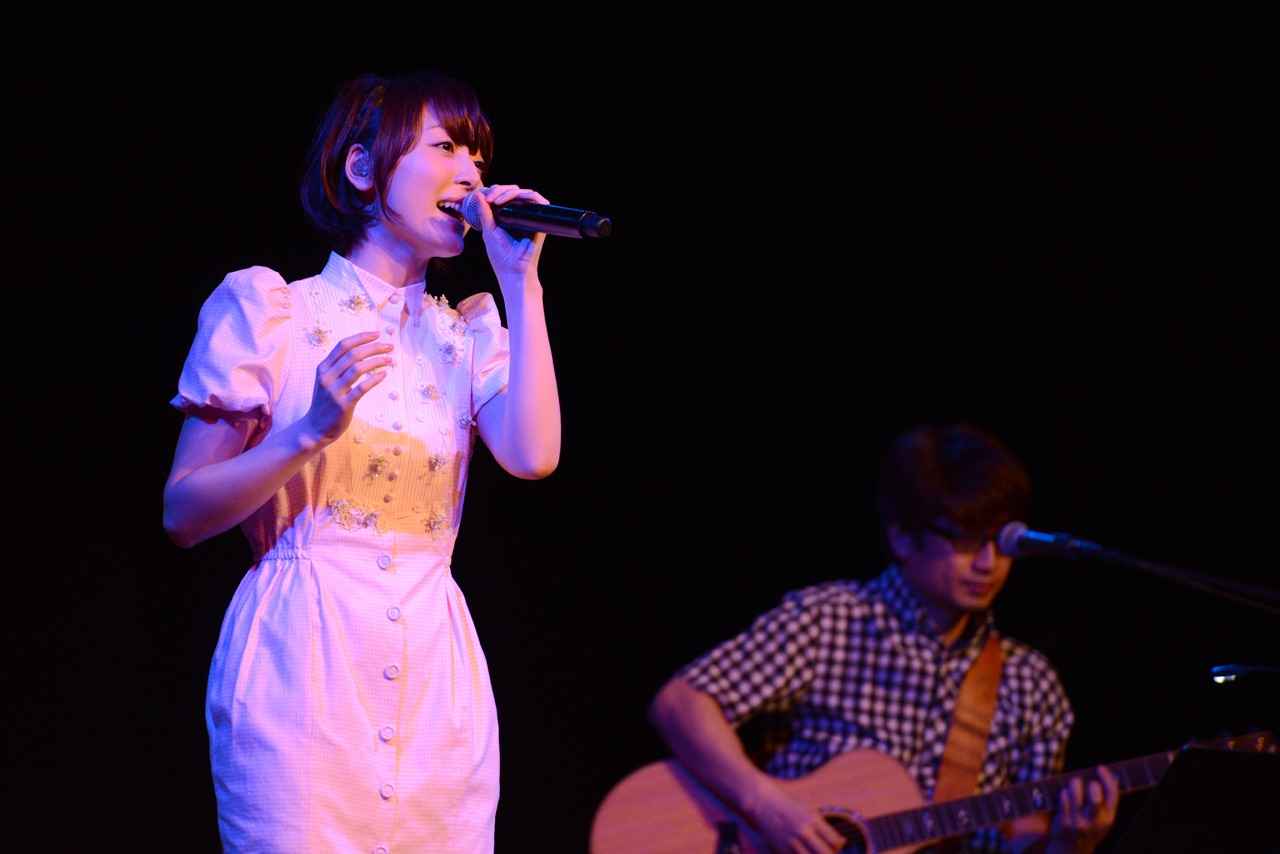 花澤香菜「君がいなくちゃだめなんだ」発売記念イベントの様子。
