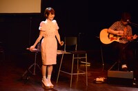 花澤香菜「君がいなくちゃだめなんだ」発売記念イベントの様子。