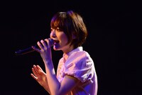 花澤香菜「君がいなくちゃだめなんだ」発売記念イベントの様子。