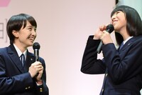 左から百田夏菜子、玉井詩織。