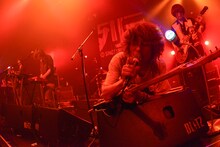 HAPPY（撮影：古渓一道）