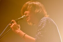 Ric（HAPPY / Vo, Syn）（撮影：古渓一道）