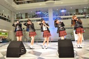 夢みるアドレセンスによるリリースイベントの様子。