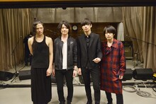 「SCHOOL OF LOCK!」での生ライブを終えた[Alexandros]。