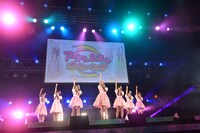 paletによるライブの様子。