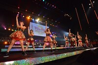 GEMによるライブの様子。