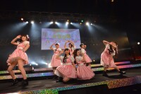 CM出演権を賭けてオリジナルダンスを披露するpalet。