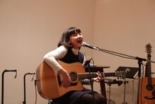 沖ちづる（撮影：飯岡拓也）