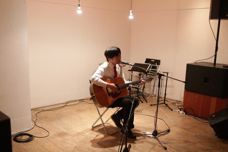 徳永憲（撮影：飯岡拓也）