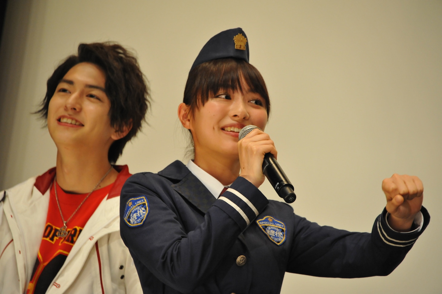 稲葉友と内田理央。