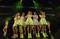 チーム・負けん気によるライブの様子。