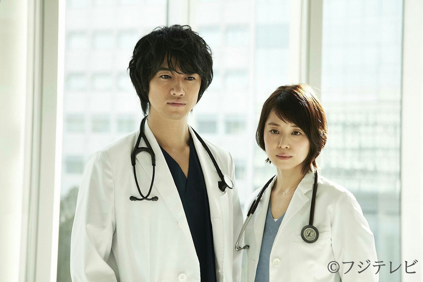 「医師たちの恋愛事情」キービジュアル
