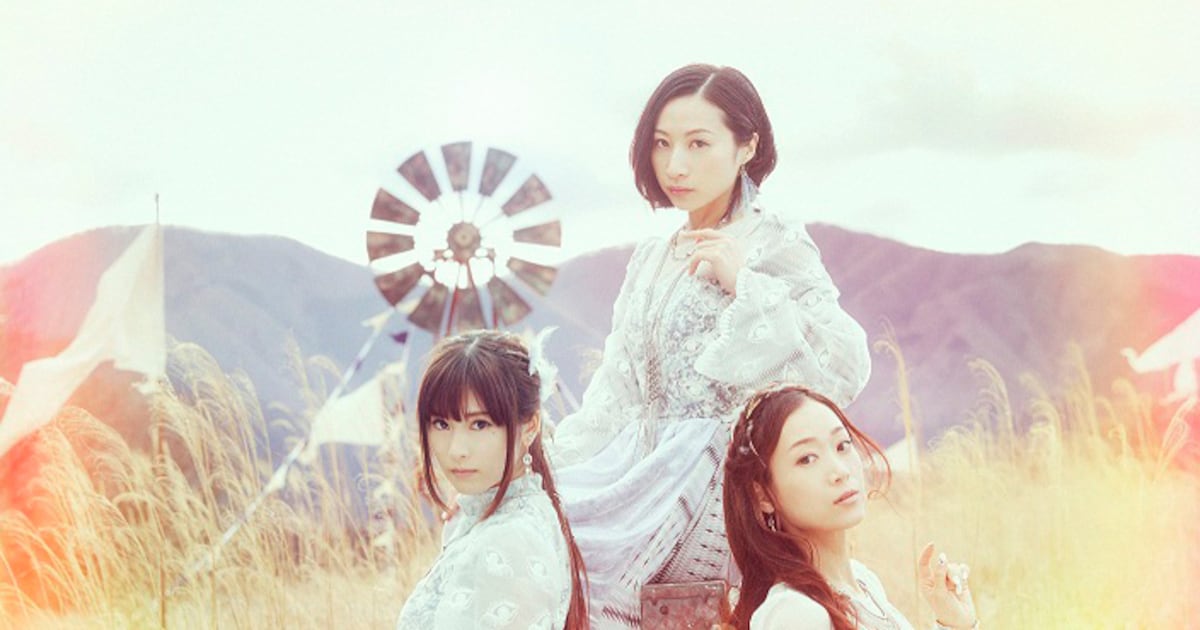 Kalafina、金色の中で歌う「ring your bell」MV - 音楽ナタリー