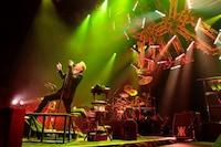 「30th Anniversary Live "SINGLES+RETURNS"」東京・Zepp Tokyo公演の様子。