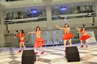 GALETTeによるリリースイベントの様子。