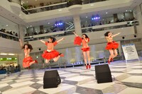 GALETTeによるリリースイベントの様子。