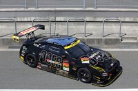 DOESのロゴ入り「NISSAN GT-R NISMO GT3」。