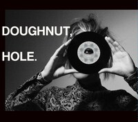 GOATBED「The optimist sees the doughnut, the pessimist sees the hole.」会場盤ジャケット