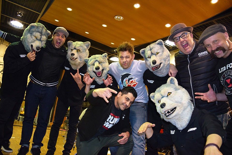 MAN WITH A MISSIONとZebrahead。