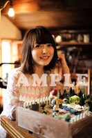 花澤香菜「君がいなくちゃだめなんだ」舞台挨拶付きチケット限定特典ブロマイド（サンプル画像）