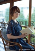 花澤香菜「君がいなくちゃだめなんだ」先着A5サイズビジュアルカード（サンプル画像）