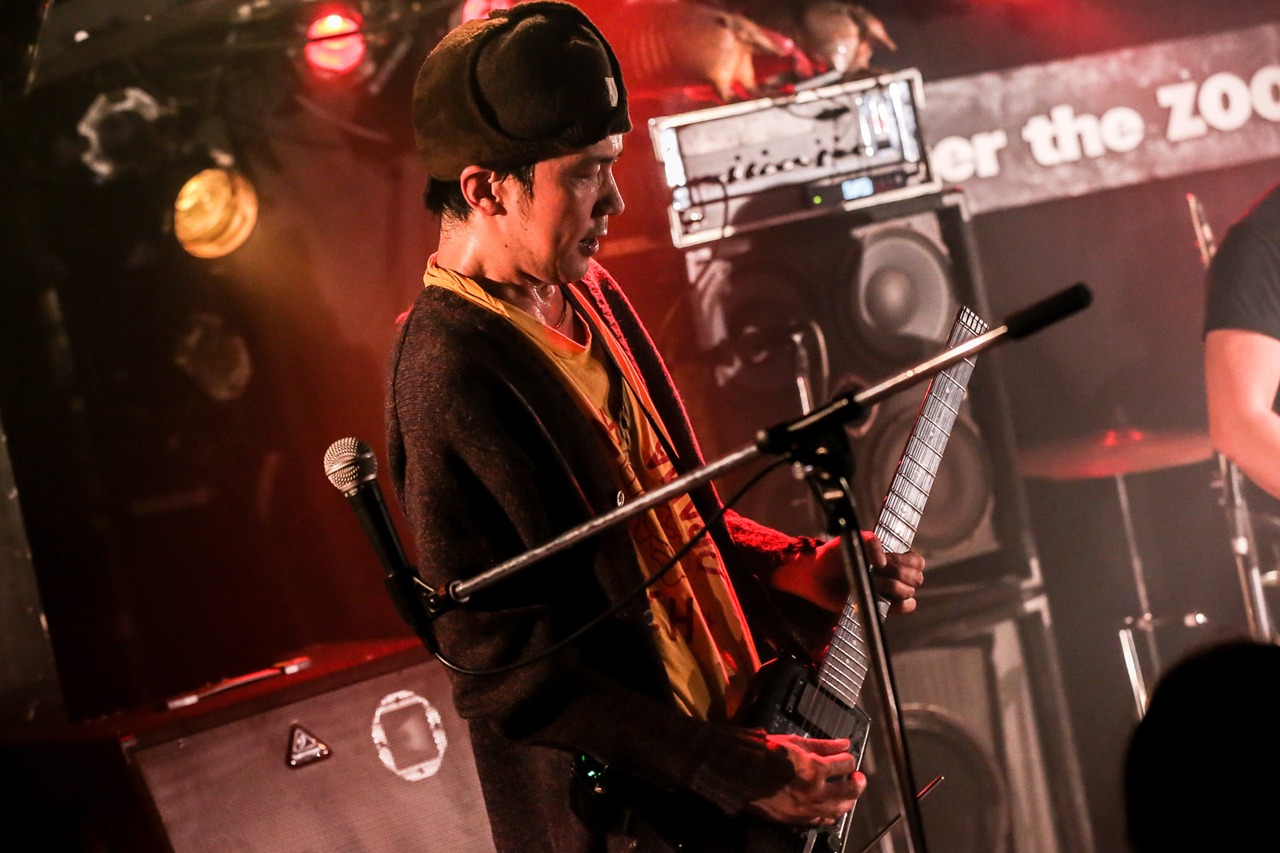 藤田勇（G, Key）（撮影：横山マサト）