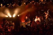 The SALOVERS 活動休止ラストライブ「青春の象徴 恋のすべて」東京・渋谷CLUB QUATTRO公演の様子。（撮影：古溪一道）