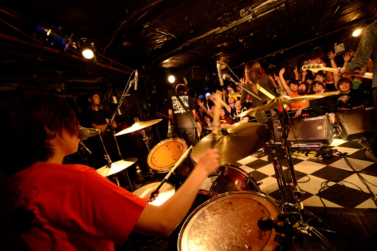 「夢幻の宴vol.25 ～茜-AKANE-蒼-AOI-のマーチ～」の様子。（Photo by Yasumasa Handa［Showcase］）