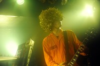 ハヤシ（G, Vo, Syn, Programming）（Photo by Yukitaka Amemiya）