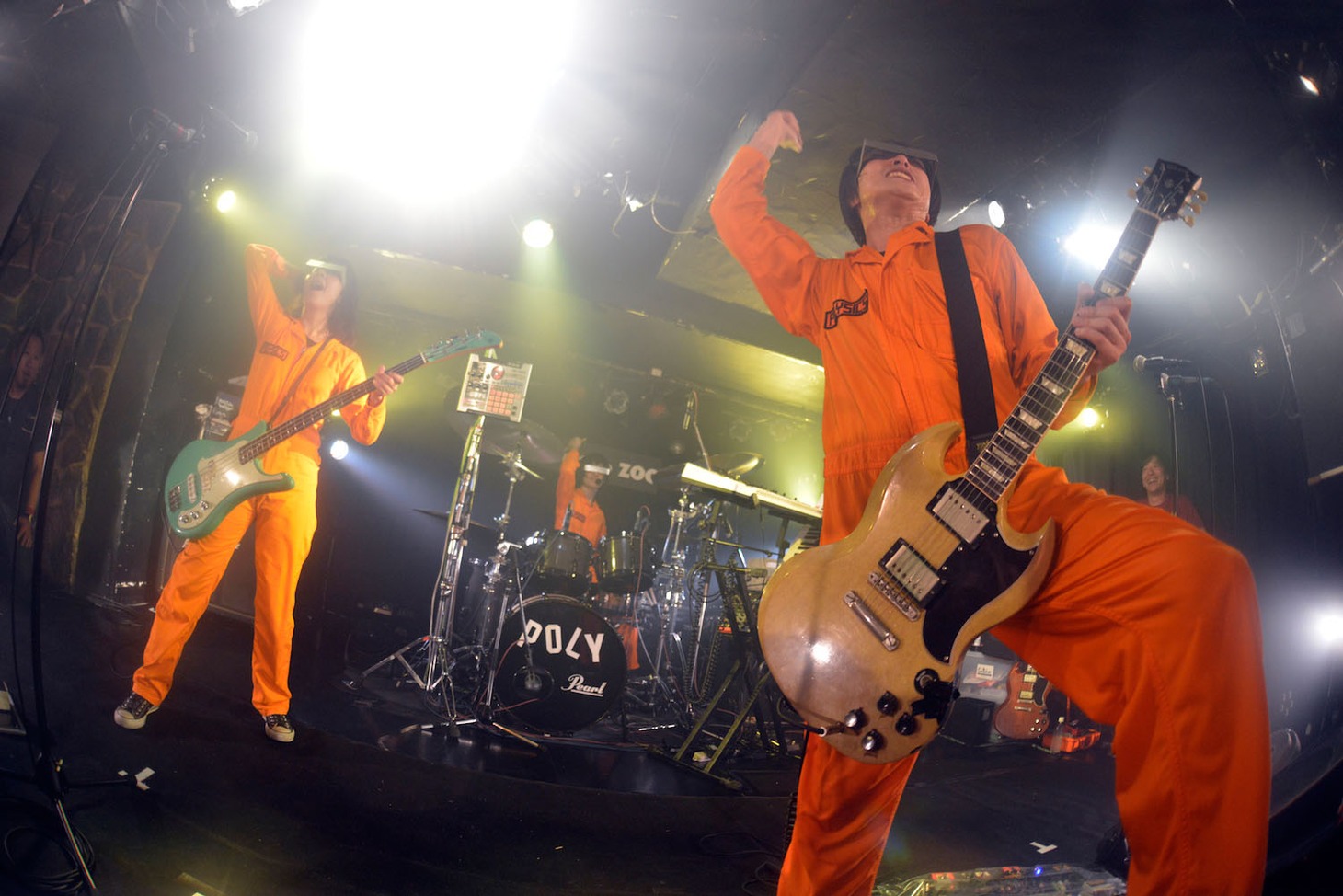 POLYSICS「Zher the ZOO YOYOGI 10th Anniversary～Live Goes On ! ～フラゲなぼくら 代々木で、胸キュン。」の様子。（Photo by Yukitaka Amemiya）