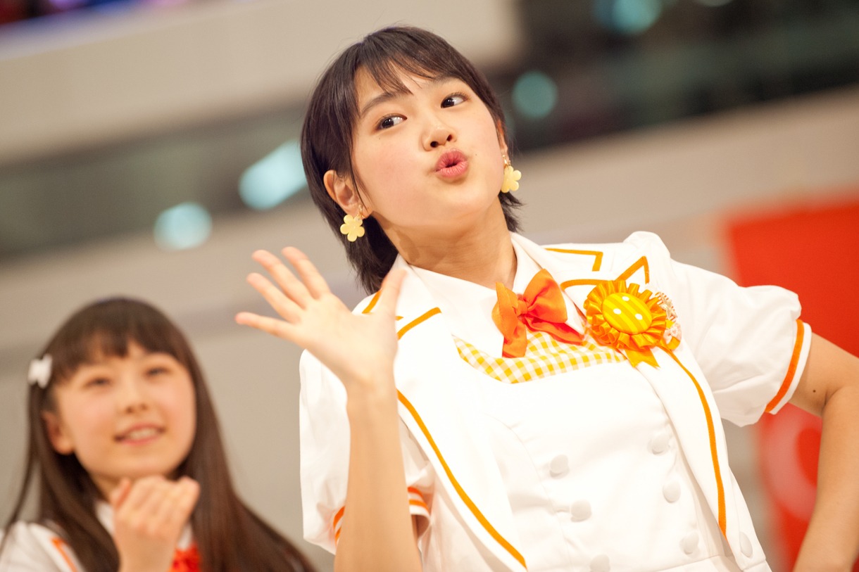 小関舞