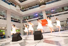 カントリー・ガールズによるイベントの様子。