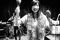 tricotのスタジオライブの様子。