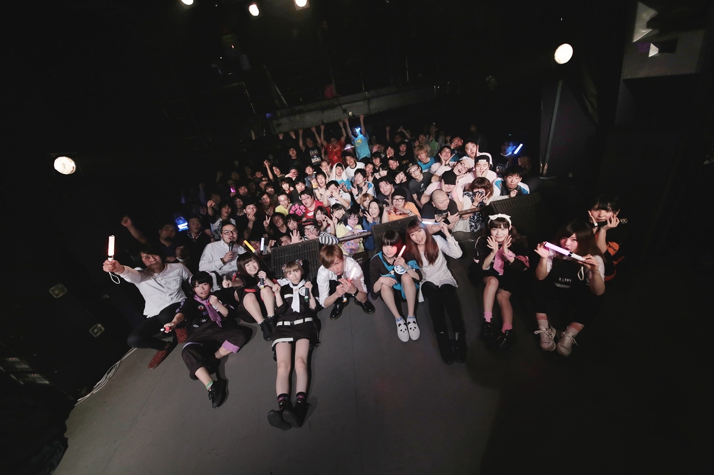 イベント終了後の記念撮影。（撮影：ハヤシサトル）