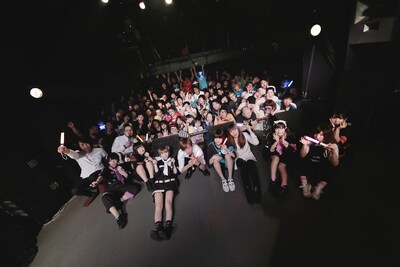 イベント終了後の記念撮影。（撮影：ハヤシサトル）