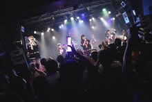 ゆるめるモ！のライブの様子。（撮影：ハヤシサトル）