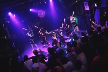 ゆるめるモ！のライブの様子。（撮影：ハヤシサトル）