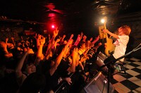 FOUR GET ME A NOTS「“BLINKS 5” -Follow your tracks-」の様子。（Photo by SARU[SARUYA AYUMI]）