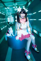 「週刊ビッグコミックスピリッツ」に特撮ヒーロー姿で登場する井上小百合。 (c)小学館・週刊ビッグコミックスピリッツ